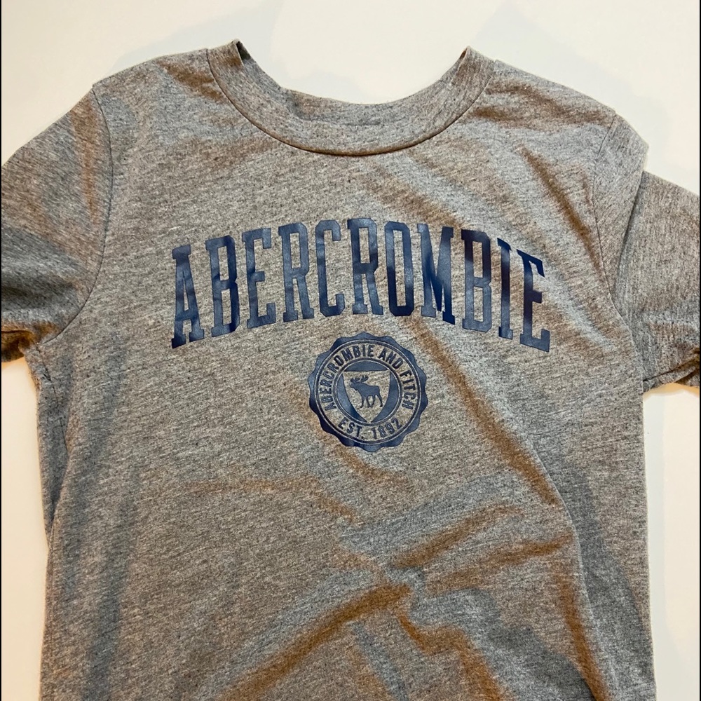 Short sleeve t shirt